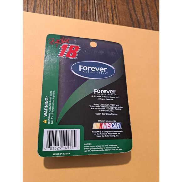 Vintage 2004 Forever Collectibles Bobby Labonte 18 Magnetic Nascar Driver Suit - Picture 2 of 3